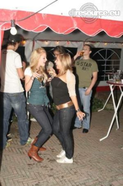 Our MEMBERS can Enlarge : andere foto :P